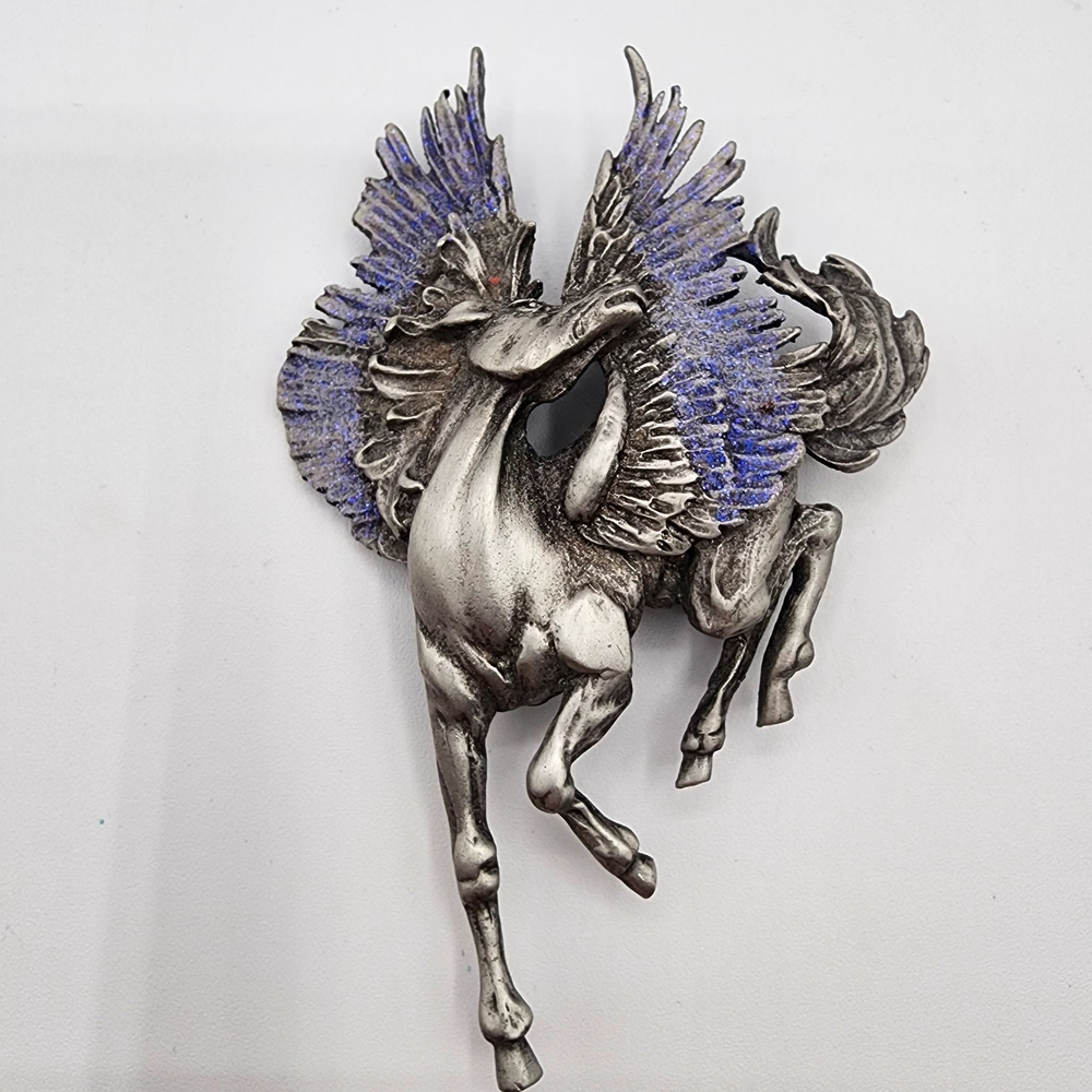 JJ Fantasy Collection Majestic Pegasus Horse with Sparkling Purple Wings Brooch